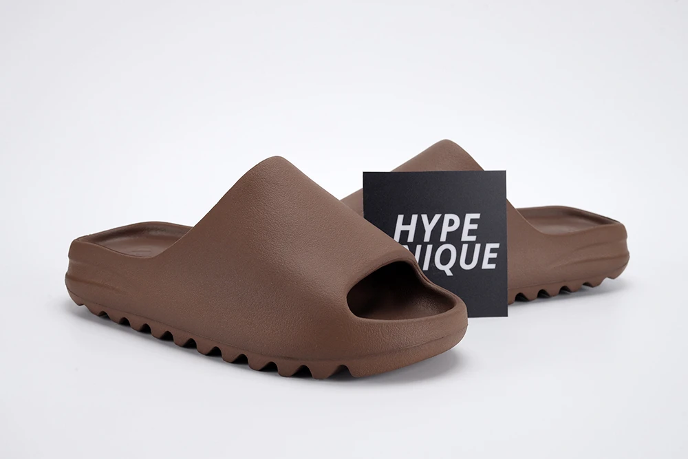 Yeezy Slide "Flax" GX6141 MATTE VERSION